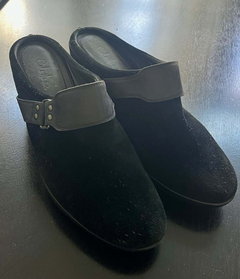 Cole Haan Black Suede Wedge Mule Clogs Comfort Buckle Studs 8B